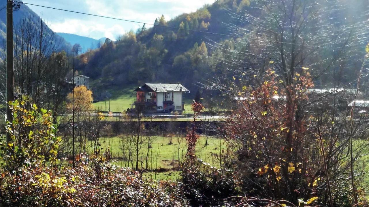 Hotel Ristorante Sasso Remenno Val Masino ภายนอก รูปภาพ