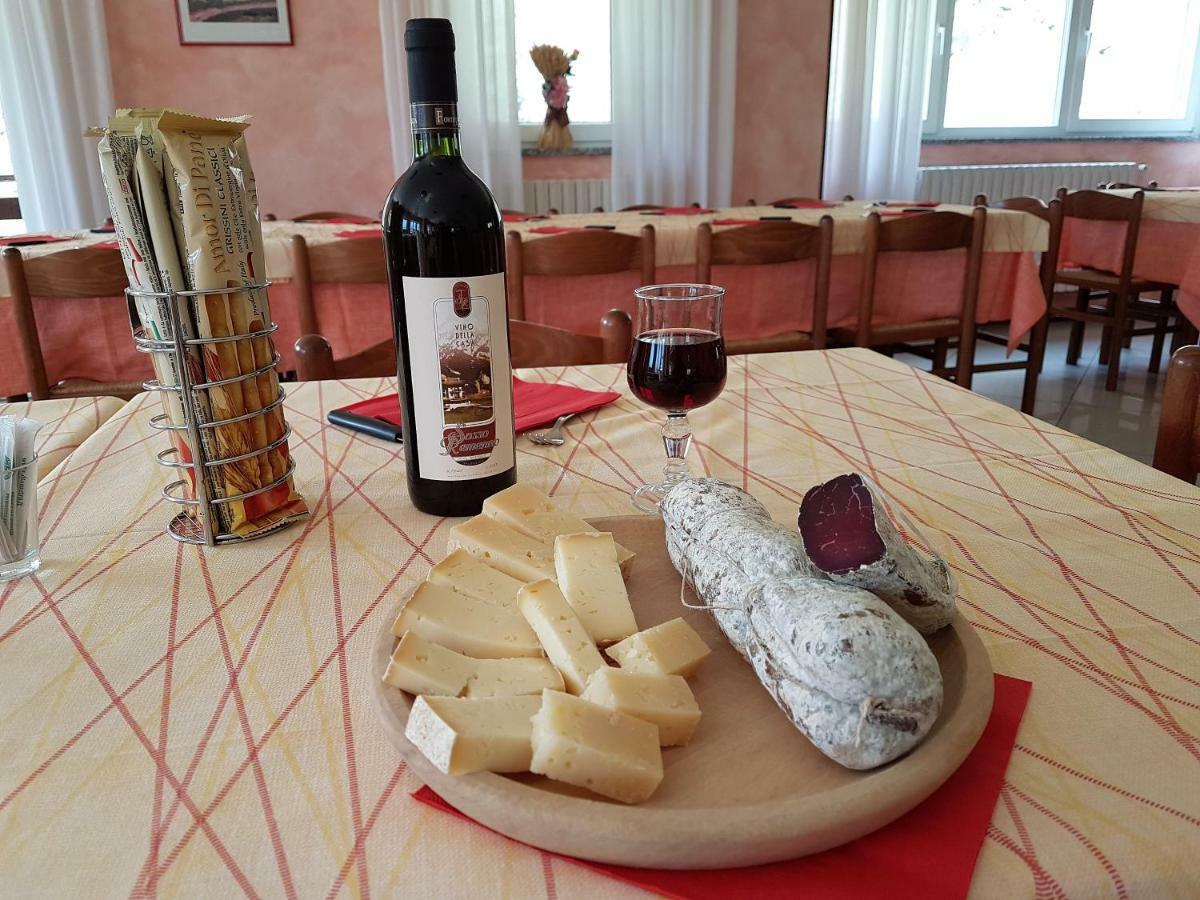 Hotel Ristorante Sasso Remenno Val Masino ภายนอก รูปภาพ